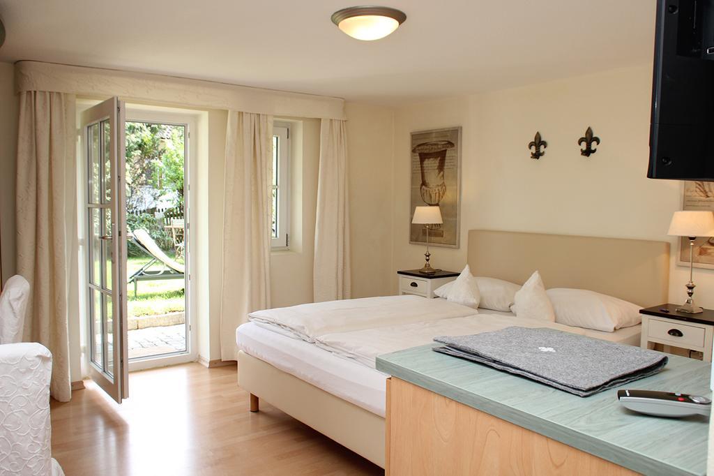 Hotel Zur Sonne ริมสติง ภายนอก รูปภาพ