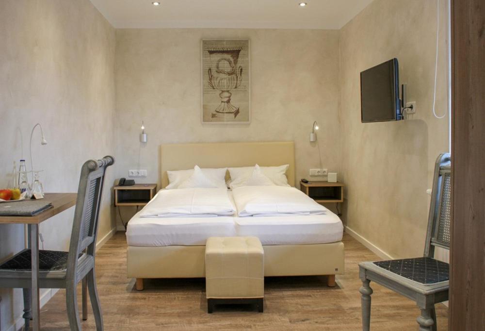 Hotel Zur Sonne ริมสติง ภายนอก รูปภาพ