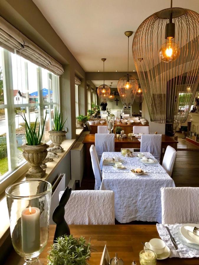 Hotel Zur Sonne ริมสติง ภายนอก รูปภาพ